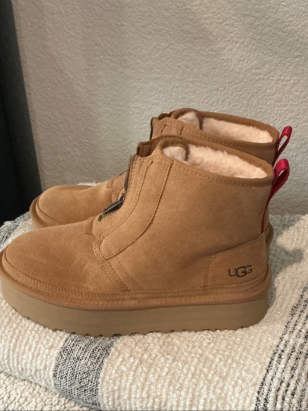 UGG Woman’s Chestnut Suede Shearling Zip Ankle Boot with Red Pull